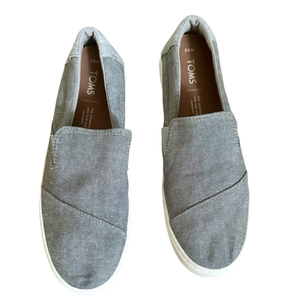 TOMS Classic Gray Canvas Slip-Ons Size 8.5